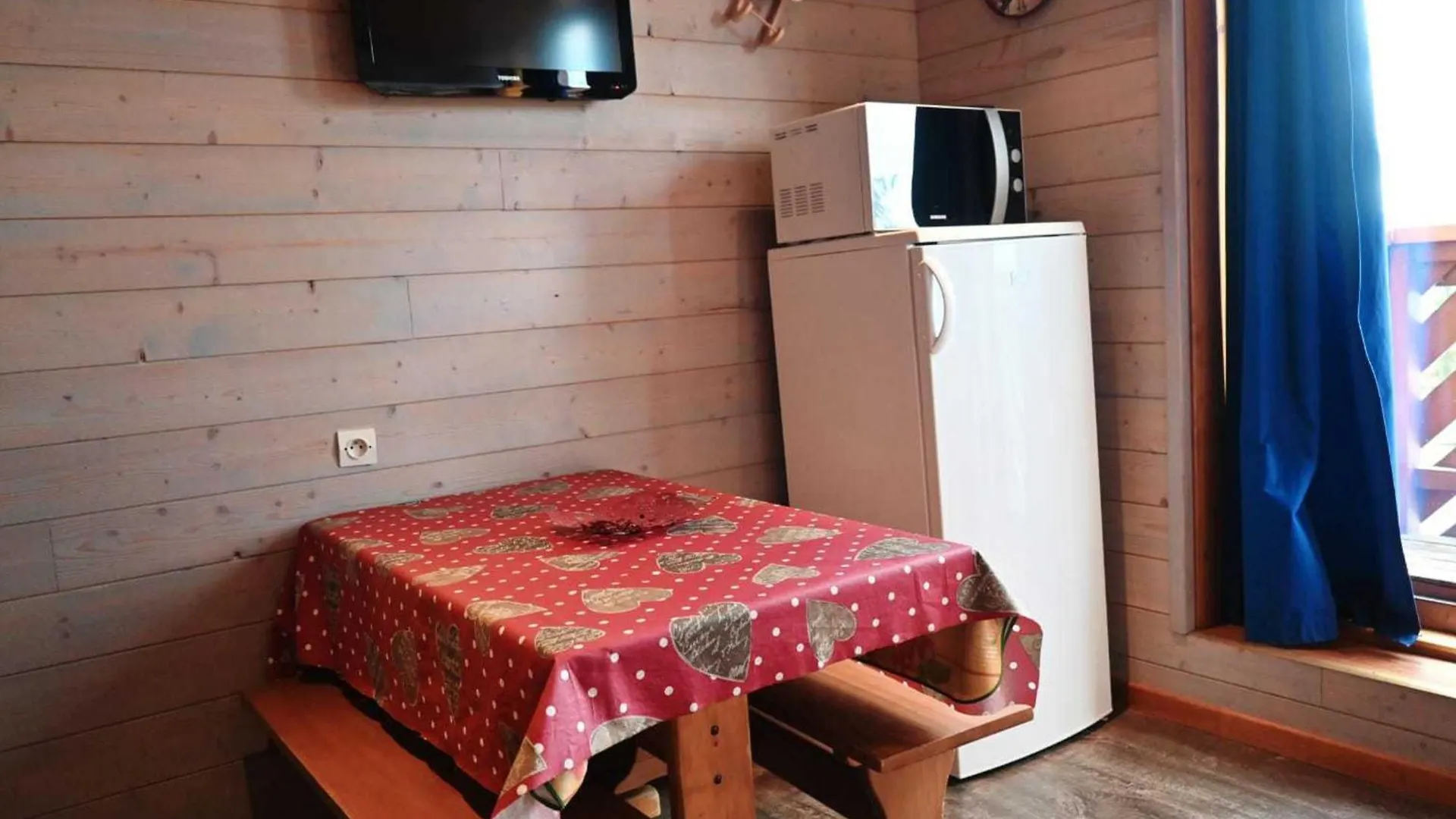 Appartement Landry-Vallandry, 2 pièces, 6 personnes - FR-1-411-83
