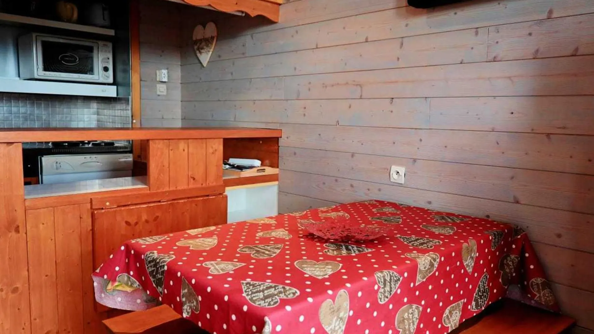 Appartement Landry-Vallandry, 2 pièces, 6 personnes - FR-1-411-83